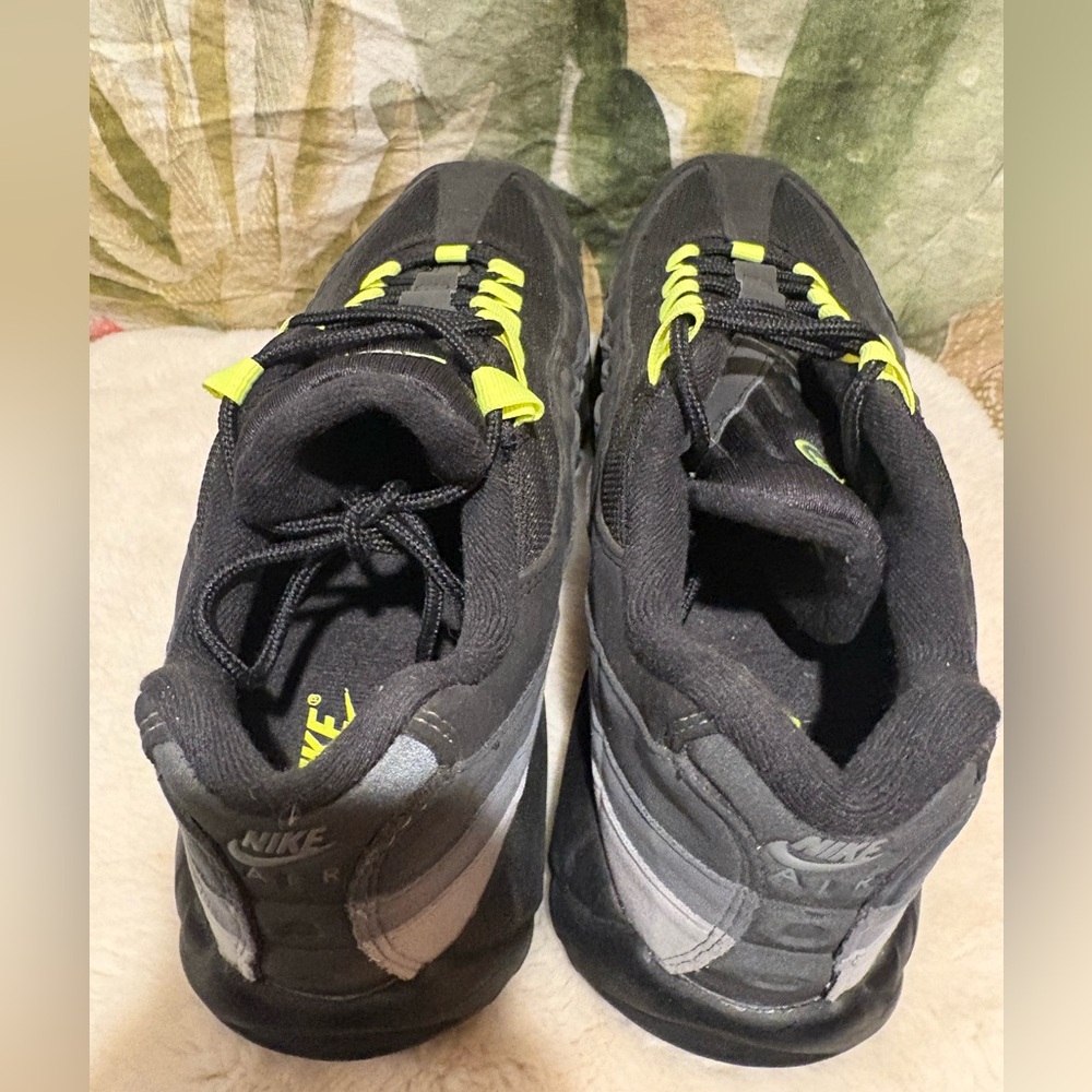 Nike Air Max 95 OG 2015 Neon 2015 *New without tags or box * - Picture 11 of 16